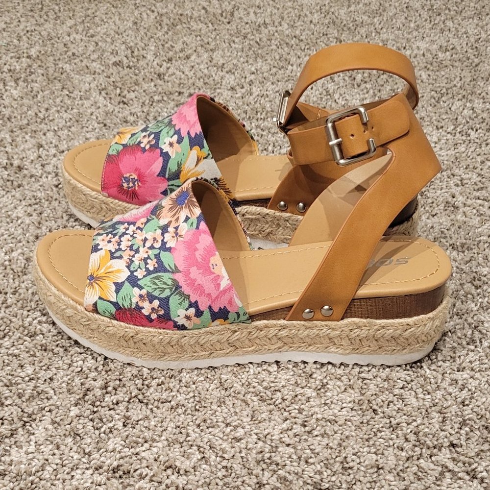 Floral Wedge Sandal
